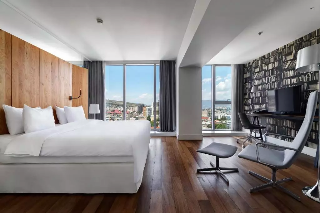 Holiday Inn